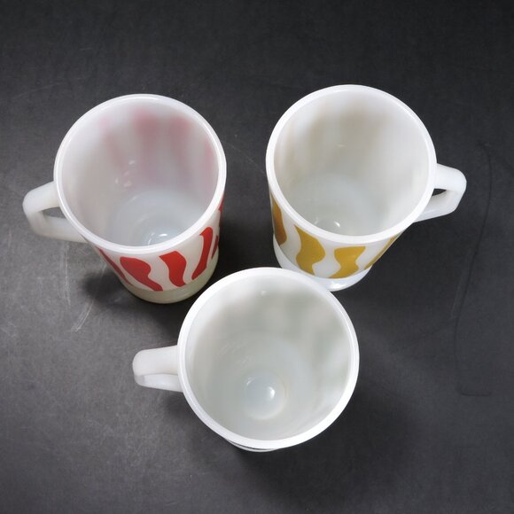 3 Vintage AH Fire King Milk Glass Coffee Mugs - Pedestal Base - Wavy Lines - Picture 8 of 16